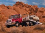 International DuraStar 4300 Tow Truck 2002 года